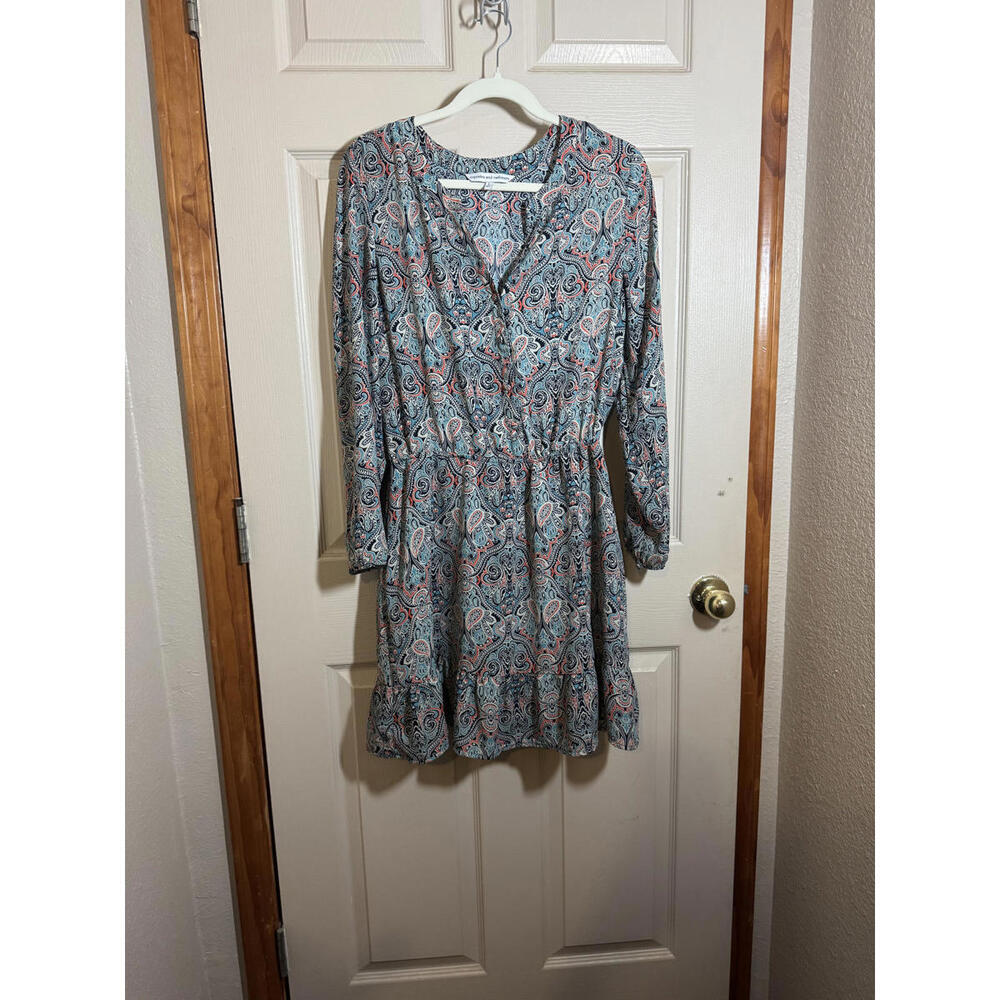 Cupcakes and Cashmere Long Sleeve Paisley Dress - Size Large